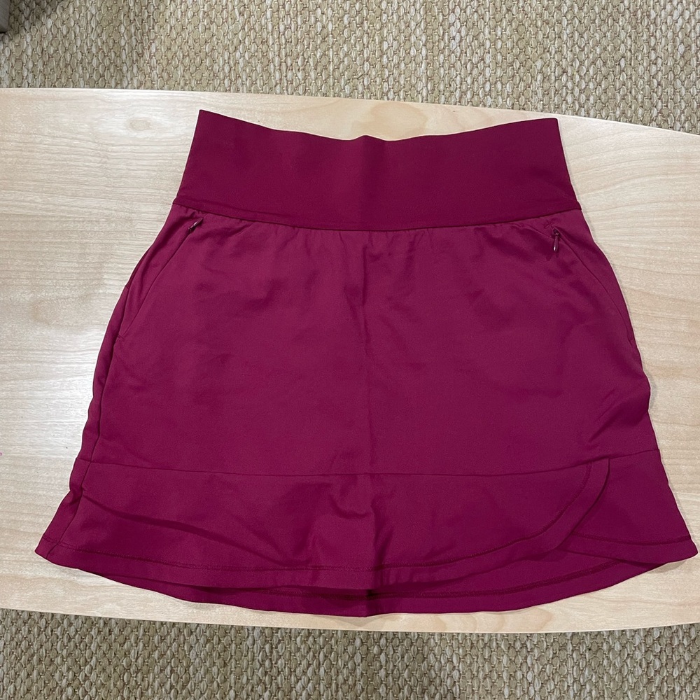ADIDAS “Frill” golf or tennis skirt / skort, size small